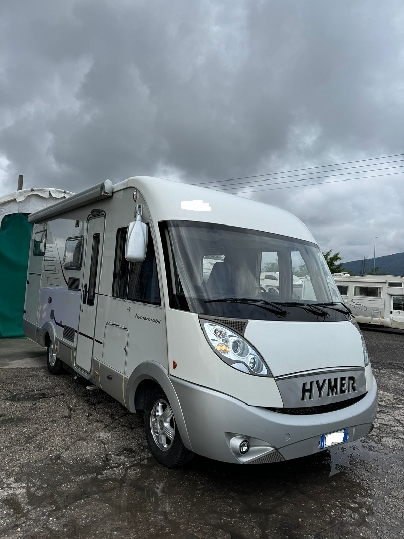 Hymer B514 SL motorhome garage grande