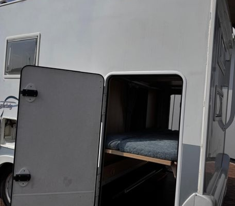 camper-usato-famiglia-mansardato-camper land 3000-brescia-occasione (23)