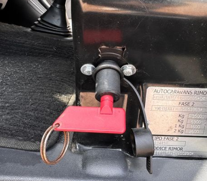 camper-usato-famiglia-mansardato-camper land 3000-brescia-occasione (25)