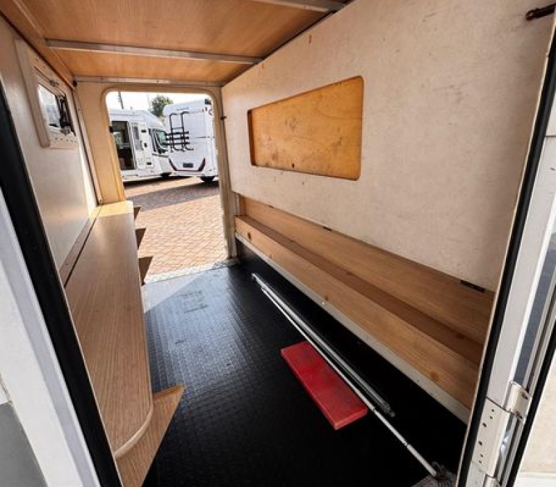 camper-usato-famiglia-mansardato-camper land 3000-brescia-occasione (29)