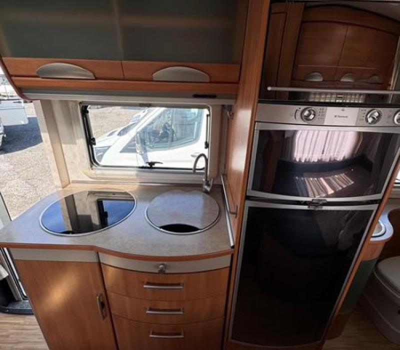 Motorhome Hymer_bSL574_Compatto_Camper land 3000_Brescia (25)