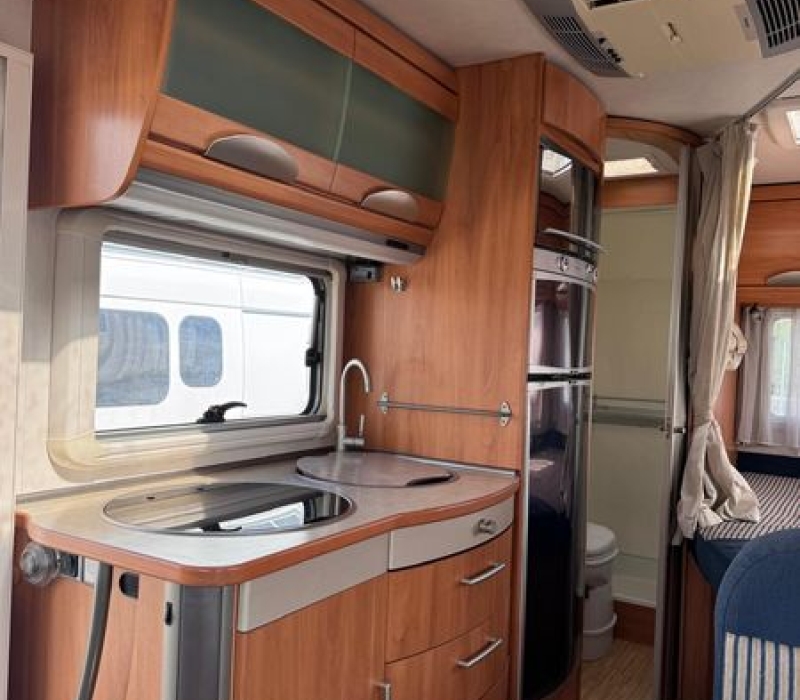 Motorhome Hymer_bSL574_Compatto_Camper land 3000_Brescia (32)