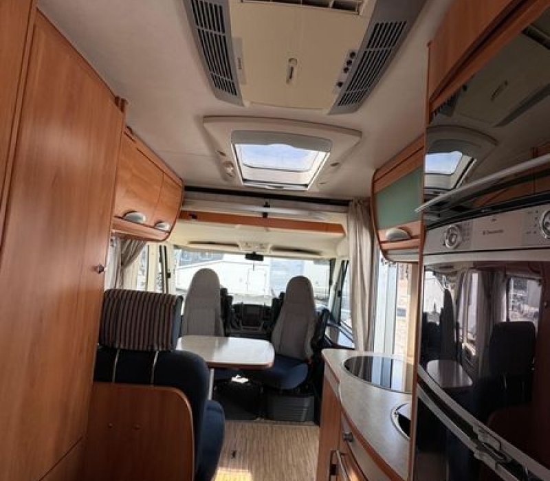 Motorhome Hymer_bSL574_Compatto_Camper land 3000_Brescia (9)