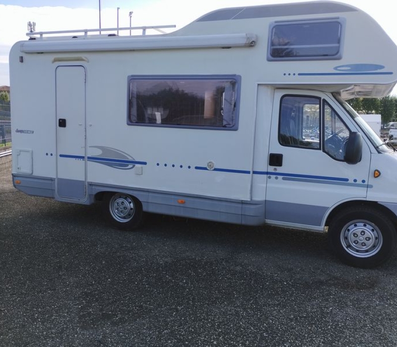 Camper mansardato Adriatik 572 serie 70_Camper land 3000 Brescia (3)