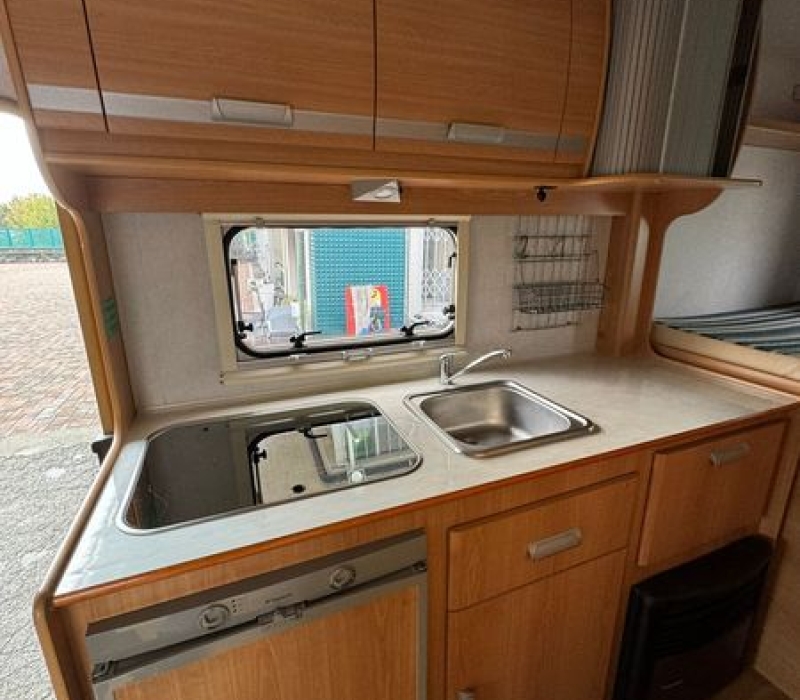 Elnagh Marlin 65G garage grande_Camper Land 3000_Brescia (32)