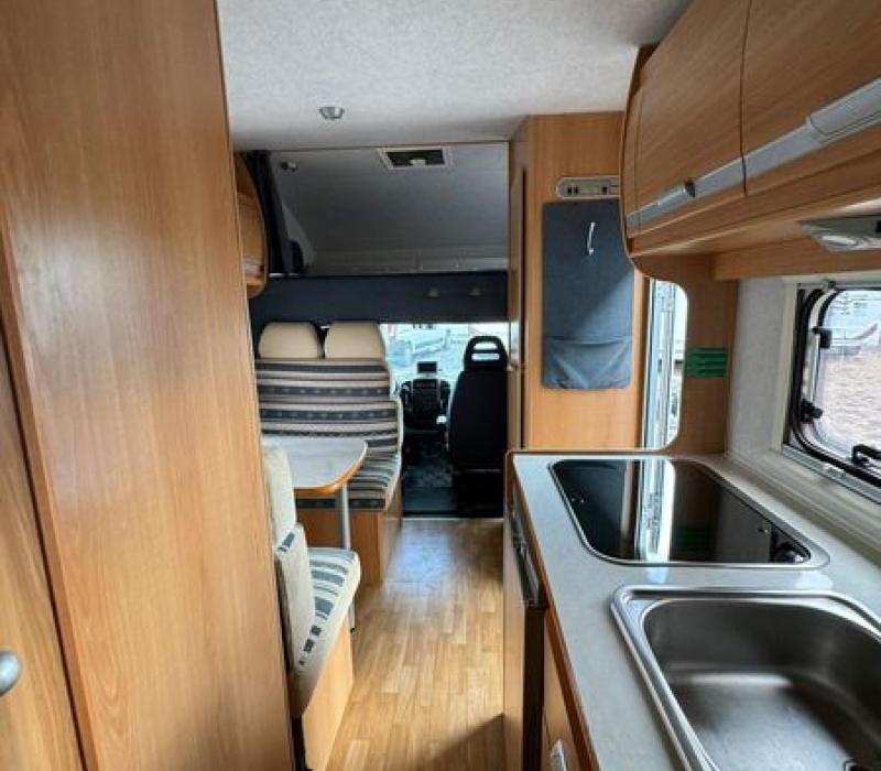 Elnagh Marlin 65G garage grande_Camper Land 3000_Brescia (39)