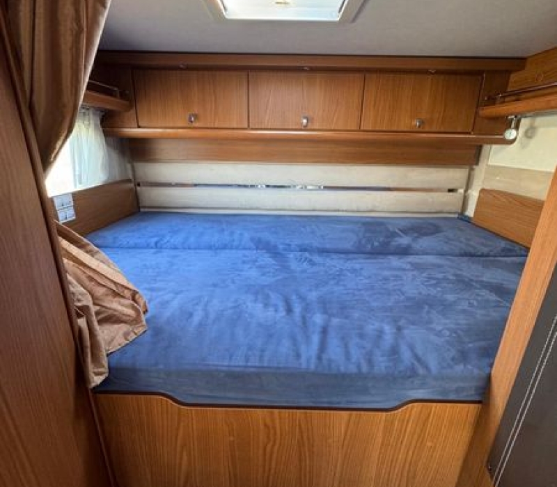 Hymer B514 SL motorhome garage grande (16)