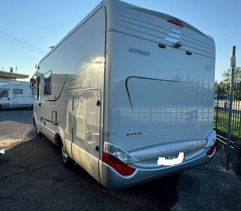 Hymer B514 SL motorhome garage grande (19)