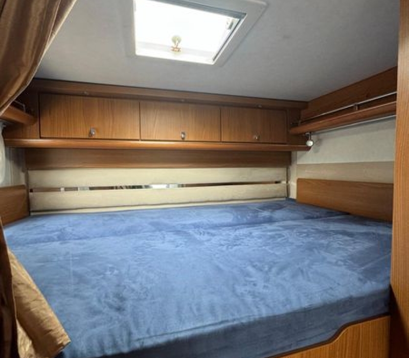 Hymer B514 SL motorhome garage grande (27)