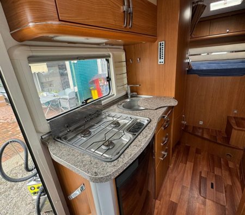 Hymer B514 SL motorhome garage grande (38)