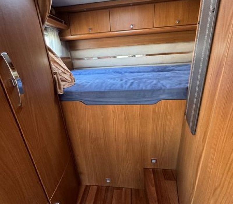 Hymer B514 SL motorhome garage grande (4)