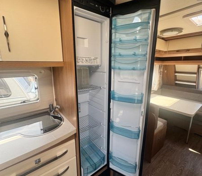 Caravan Hobby usta_Camper land 300_brescia (12)