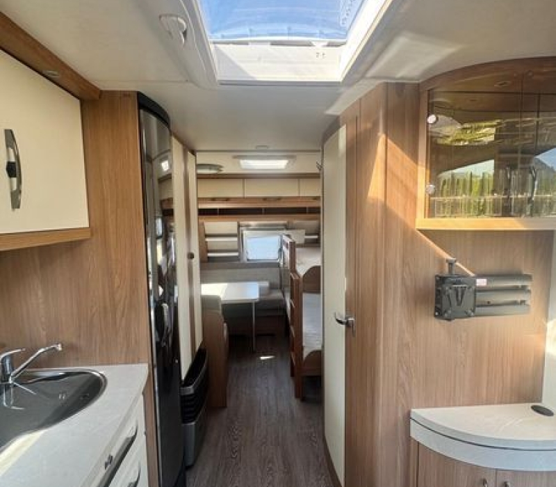 Caravan Hobby usta_Camper land 300_brescia (13)