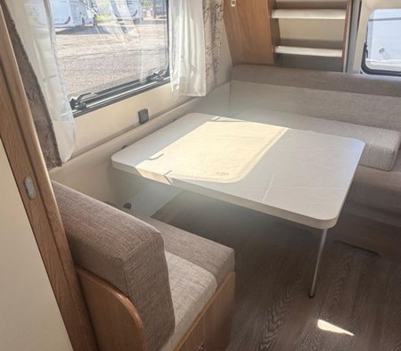 Caravan Hobby usta_Camper land 300_brescia (16)