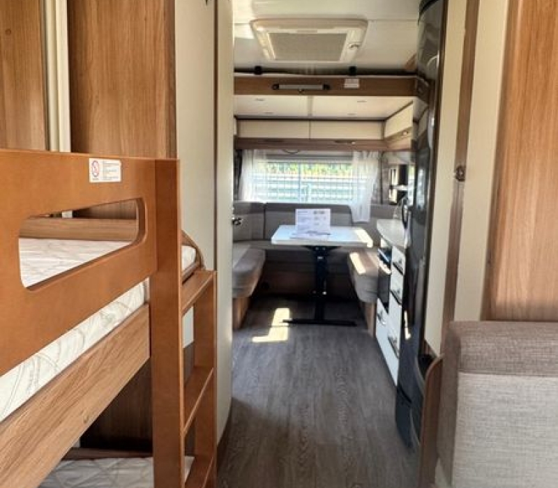 Caravan Hobby usta_Camper land 300_brescia (18)