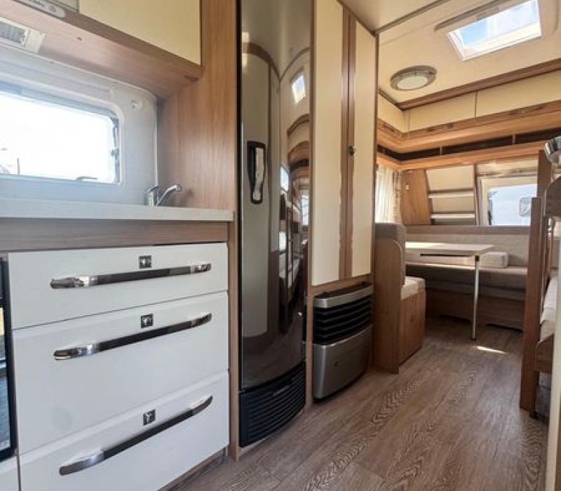 Caravan Hobby usta_Camper land 300_brescia (34)