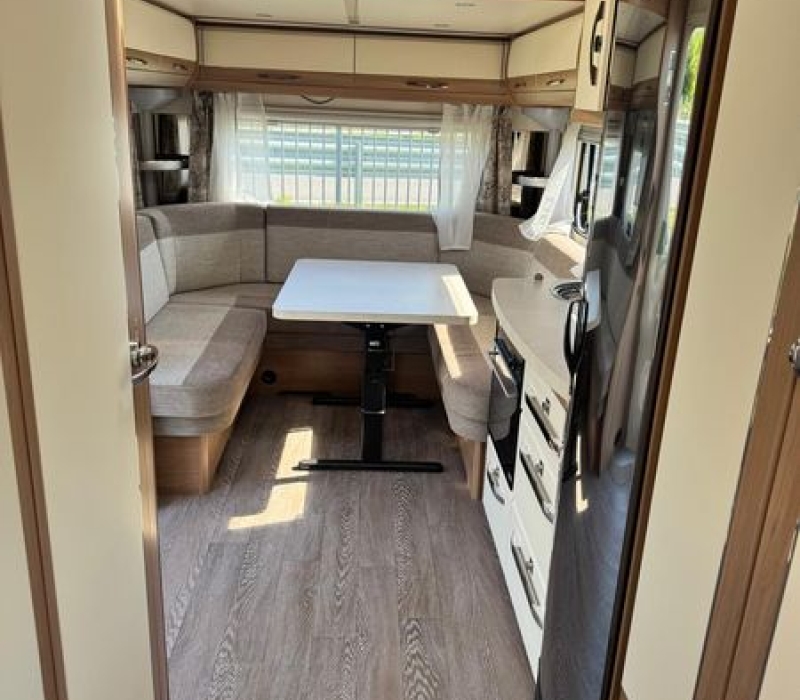 Caravan Hobby usta_Camper land 300_brescia (4)