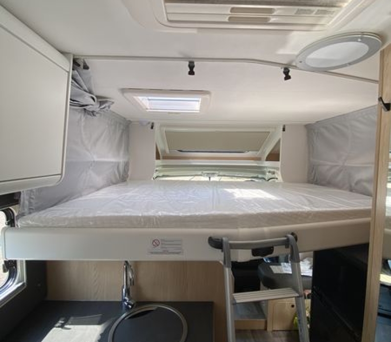 SEmintegrale 699_letti gemelli-garage grande-letto basculante-camper land 3000_brescia (15)