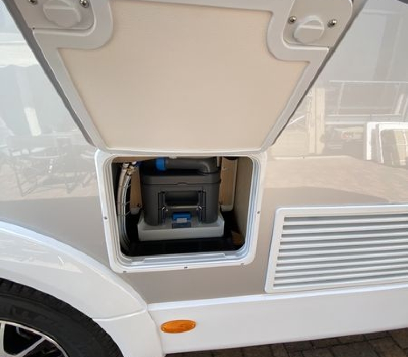 SEmintegrale 699_letti gemelli-garage grande-letto basculante-camper land 3000_brescia (23)