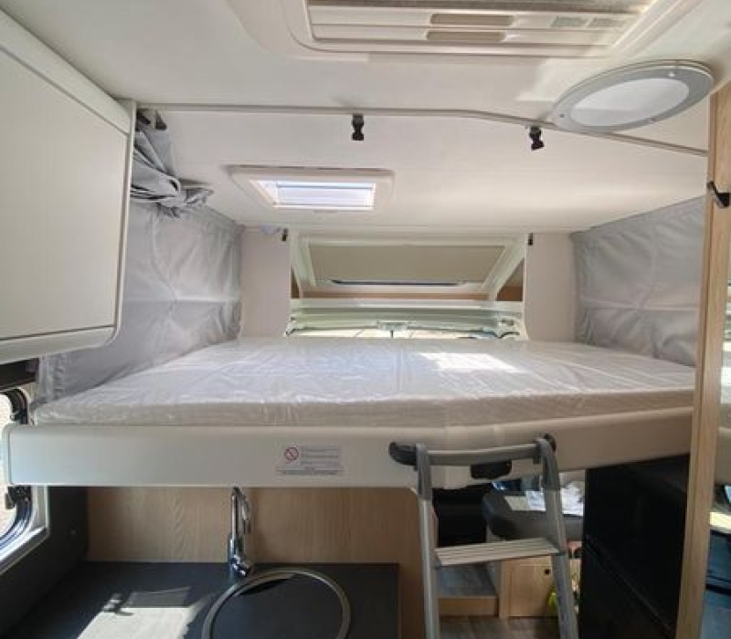 SEmintegrale 699_letti gemelli-garage grande-letto basculante-camper land 3000_brescia (33)