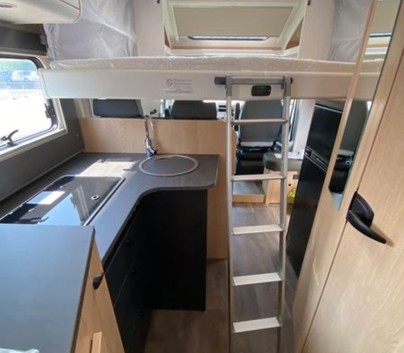 SEmintegrale 699_letti gemelli-garage grande-letto basculante-camper land 3000_brescia (69)