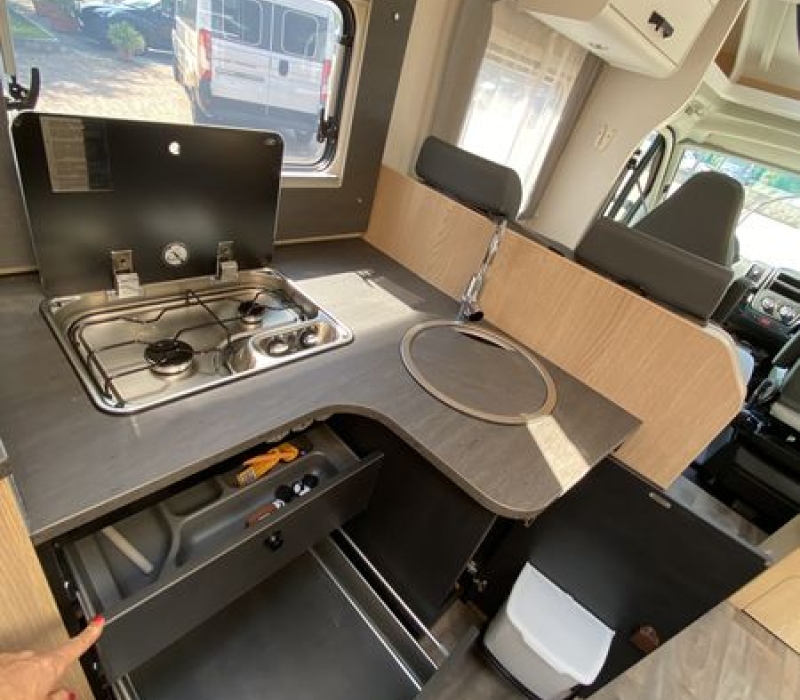 SEmintegrale 699_letti gemelli-garage grande-letto basculante-camper land 3000_brescia (8)