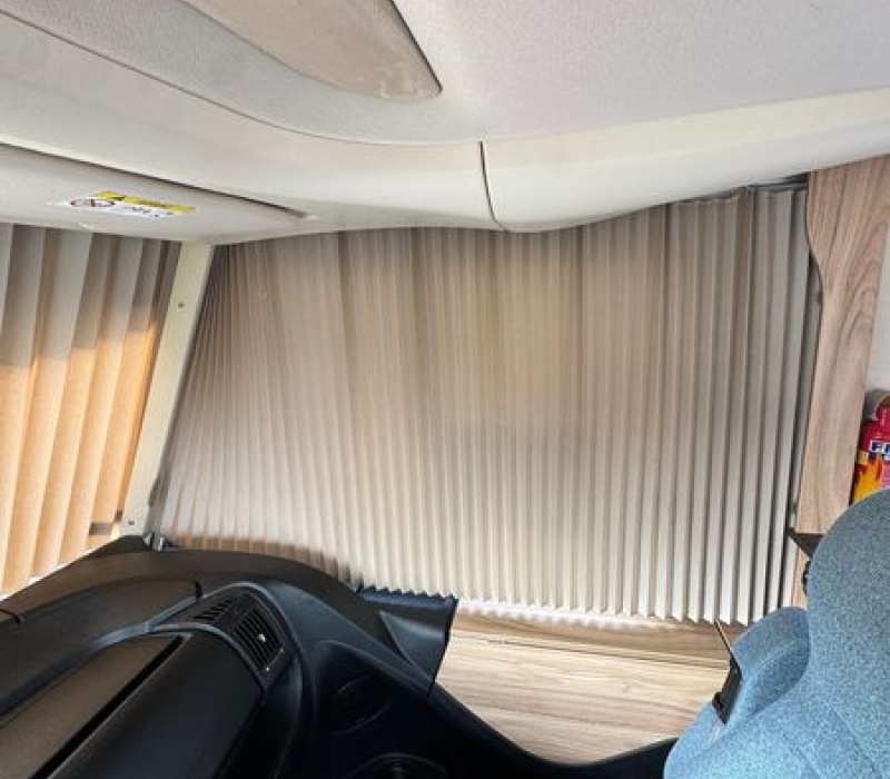 Motorhome Hymer Exsisi i 474-compatto-letti gemelli-usato-Camper land3000 (12)