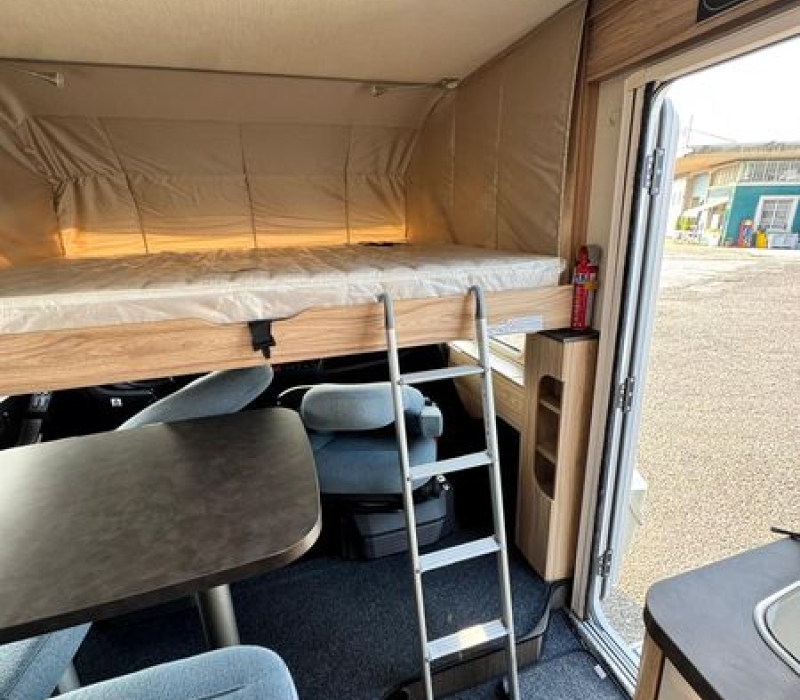 Motorhome Hymer Exsisi i 474-compatto-letti gemelli-usato-Camper land3000 (15)