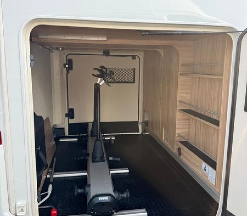 Motorhome Hymer Exsisi i 474-compatto-letti gemelli-usato-Camper land3000 (18)