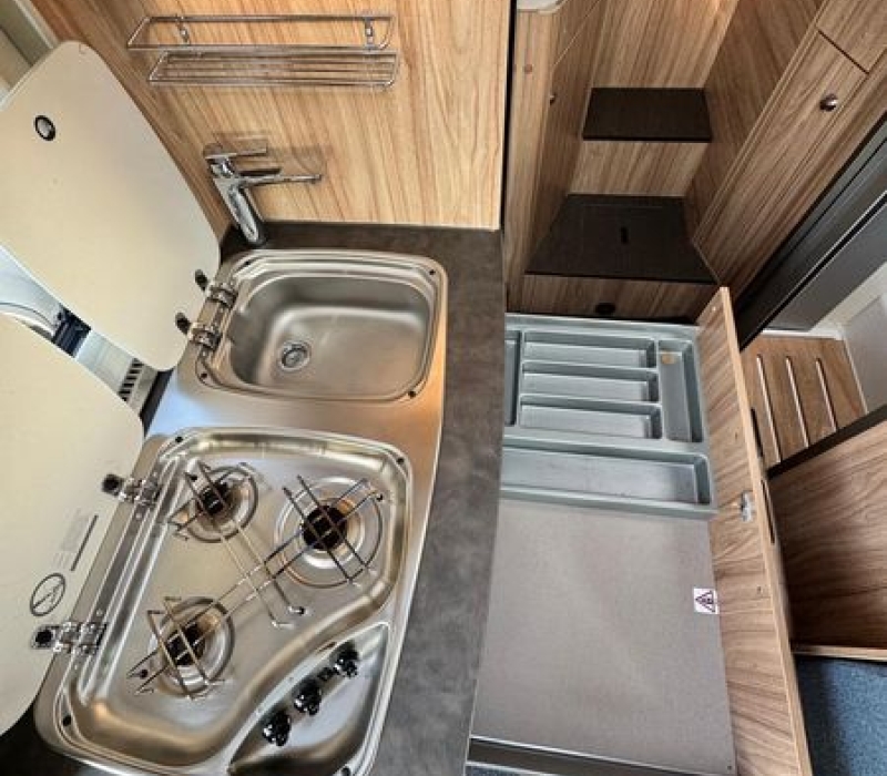 Motorhome Hymer Exsisi i 474-compatto-letti gemelli-usato-Camper land3000 (38)