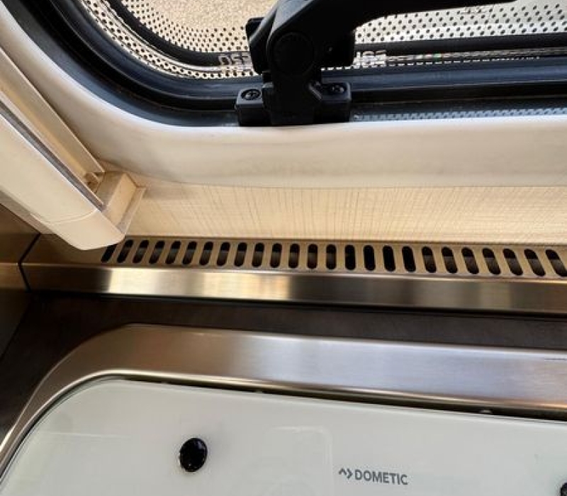 Motorhome Hymer Exsisi i 474-compatto-letti gemelli-usato-Camper land3000 (40)