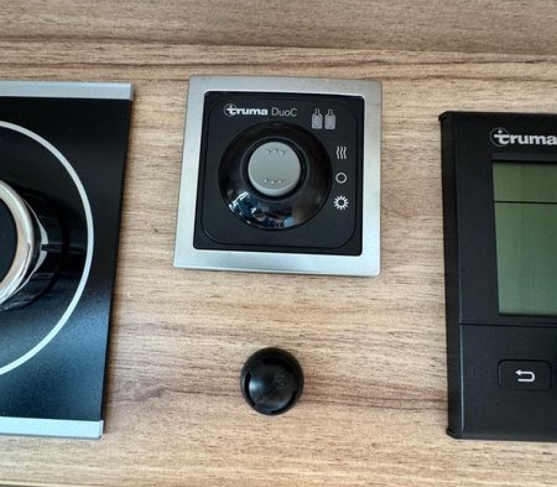 Motorhome Hymer Exsisi i 474-compatto-letti gemelli-usato-Camper land3000 (49)