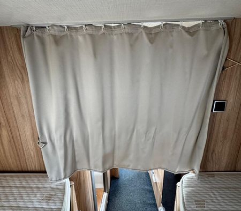 Motorhome Hymer Exsisi i 474-compatto-letti gemelli-usato-Camper land3000 (58)