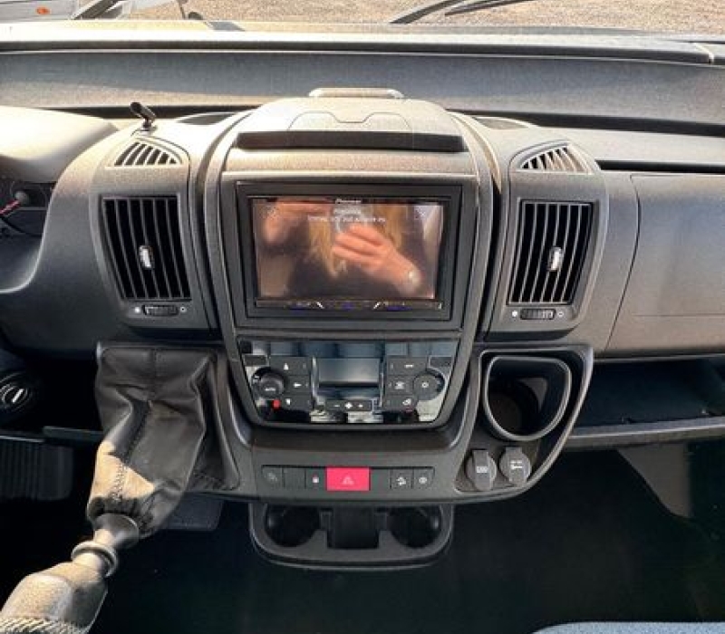 Motorhome Hymer Exsisi i 474-compatto-letti gemelli-usato-Camper land3000 (9)