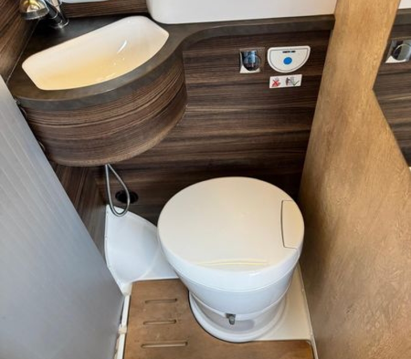 Camper furgonato _Laika 540_ ECOVIP _usato Camper land 3000_Brescia (18)