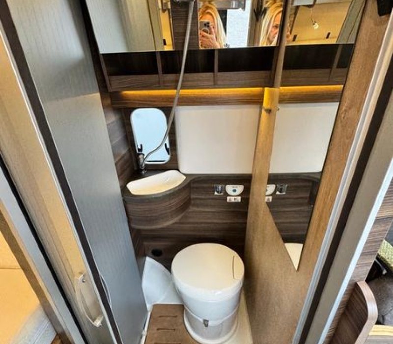 Camper furgonato _Laika 540_ ECOVIP _usato Camper land 3000_Brescia (20)