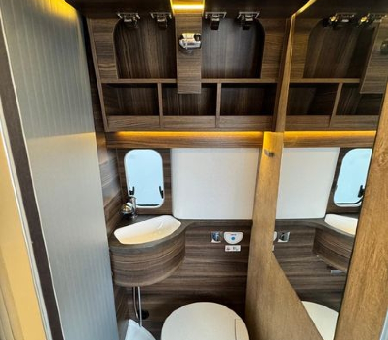 Camper furgonato _Laika 540_ ECOVIP _usato Camper land 3000_Brescia (21)