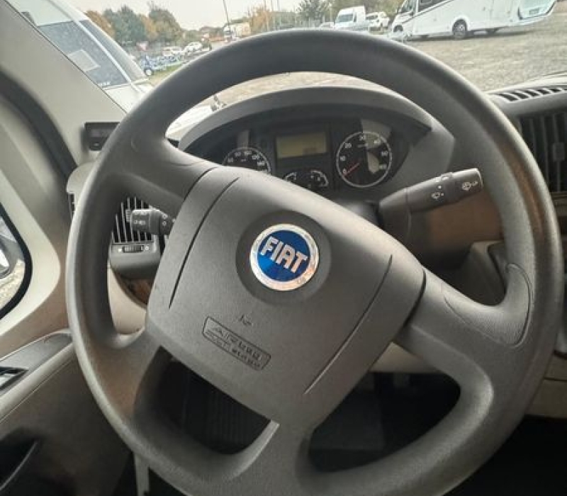 Miglior camper mansardato-usato Camper Land 3000_Brescia (17)