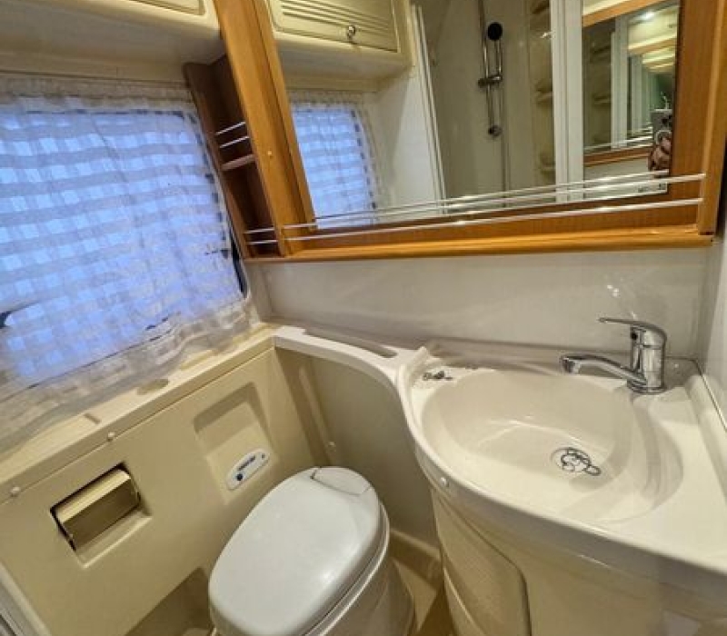 Miglior camper mansardato-usato Camper Land 3000_Brescia (41)