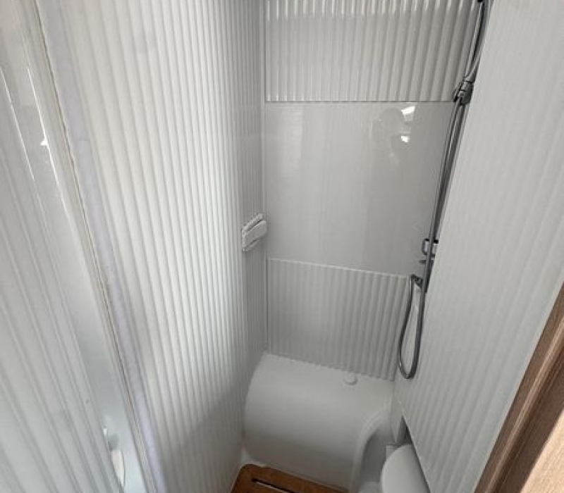 Camper semintegrale_compatto_letti gemelli_usato_migliore offerta_Camper land 3000_Brescia_ Cremona_Mantova_Milano_Crema_garda lake (14)