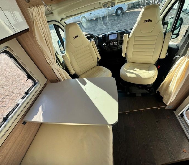 Camper semintegrale_compatto_letti gemelli_usato_migliore offerta_Camper land 3000_Brescia_ Cremona_Mantova_Milano_Crema_garda lake (19)