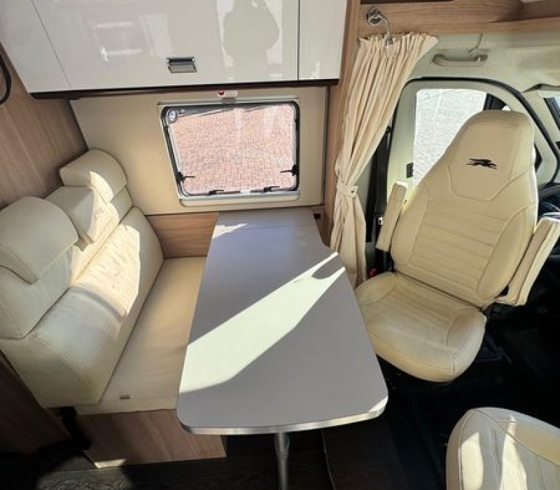 Camper semintegrale_compatto_letti gemelli_usato_migliore offerta_Camper land 3000_Brescia_ Cremona_Mantova_Milano_Crema_garda lake (22)