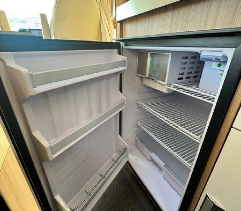 Camper semintegrale_compatto_letti gemelli_usato_migliore offerta_Camper land 3000_Brescia_ Cremona_Mantova_Milano_Crema_garda lake (59)