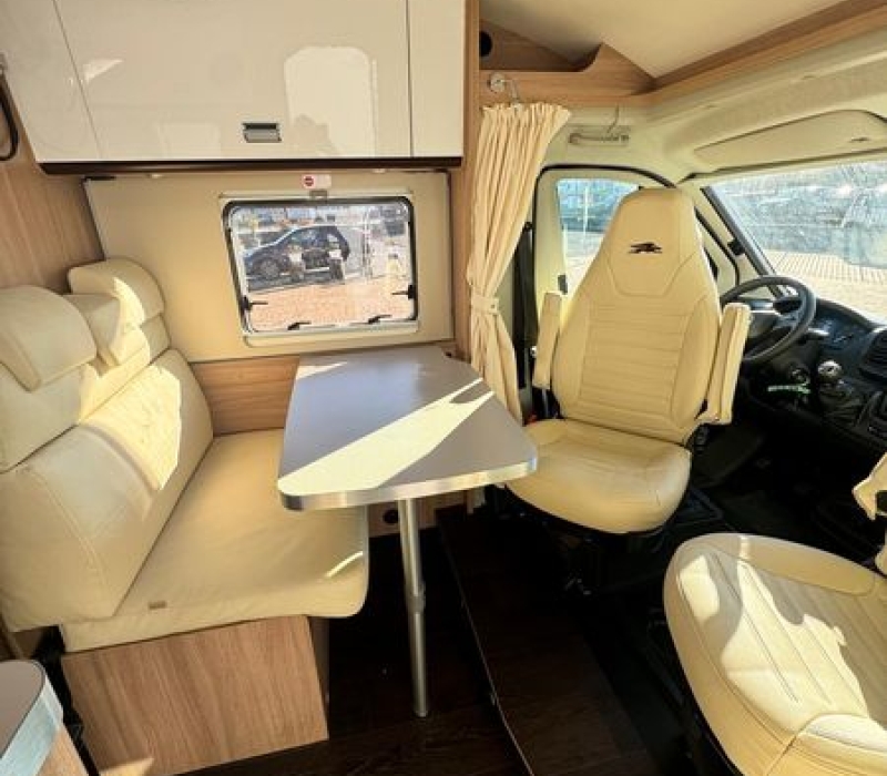 Camper semintegrale_compatto_letti gemelli_usato_migliore offerta_Camper land 3000_Brescia_ Cremona_Mantova_Milano_Crema_garda lake (70)