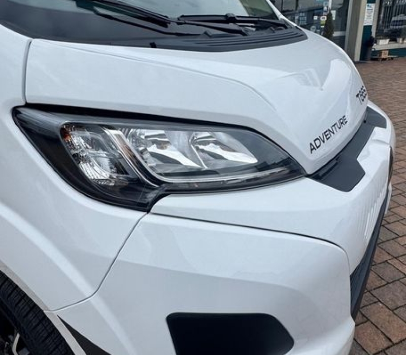 Camper semintegrale 5 posti con letto basculante Brescia concessionario ufficiale Camper land 3000 (48)