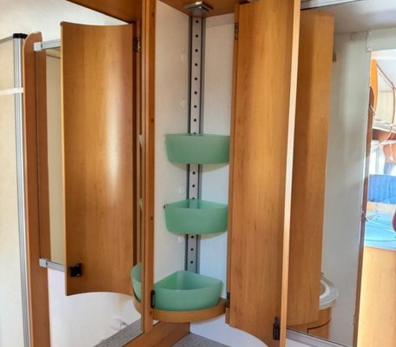 camper-mansardato-hymer-camp 682cl-2007-Brescia-camperland3000 (12)