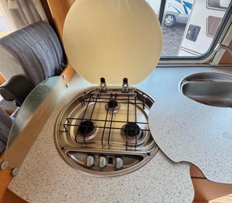 camper-mansardato-hymer-camp 682cl-2007-Brescia-camperland3000 (15)