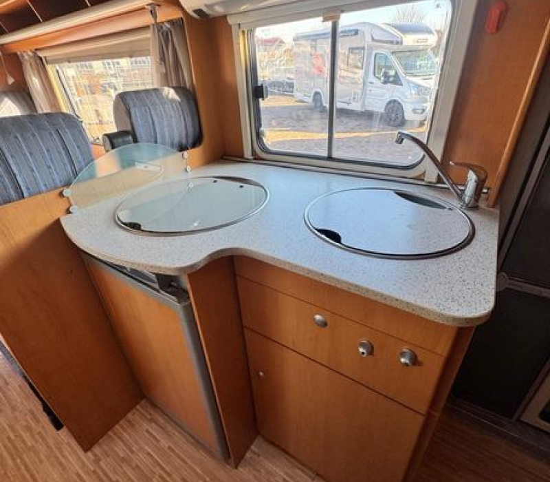 camper-mansardato-hymer-camp 682cl-2007-Brescia-camperland3000 (48)