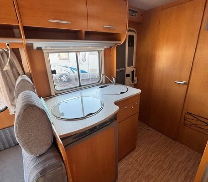 camper-mansardato-hymer-camp 682cl-2007-Brescia-camperland3000 (55)