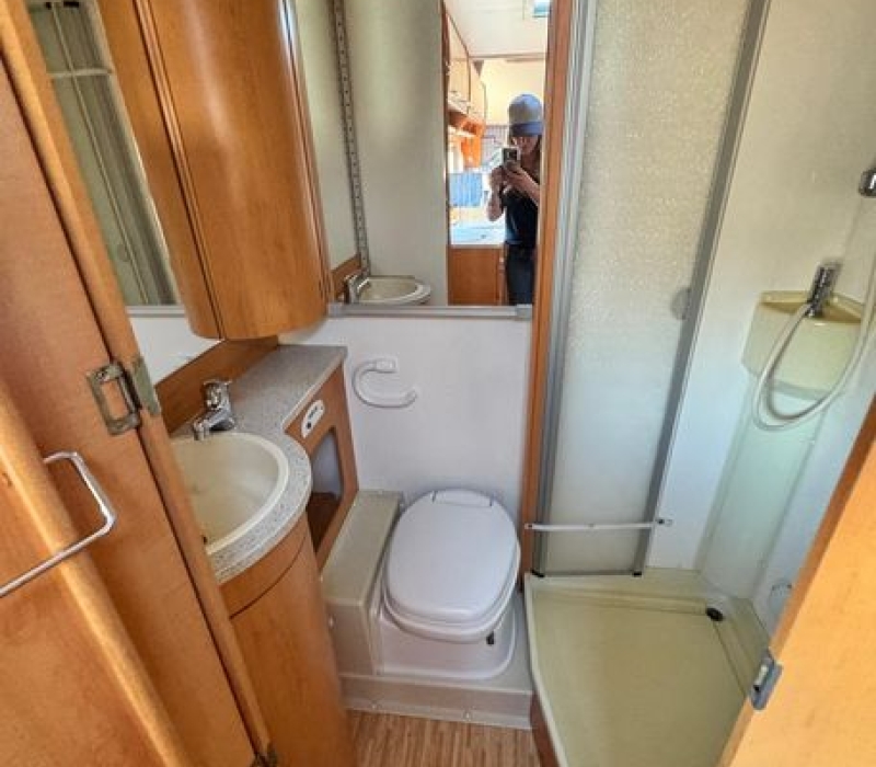 camper-mansardato-hymer-camp 682cl-2007-Brescia-camperland3000 (66)